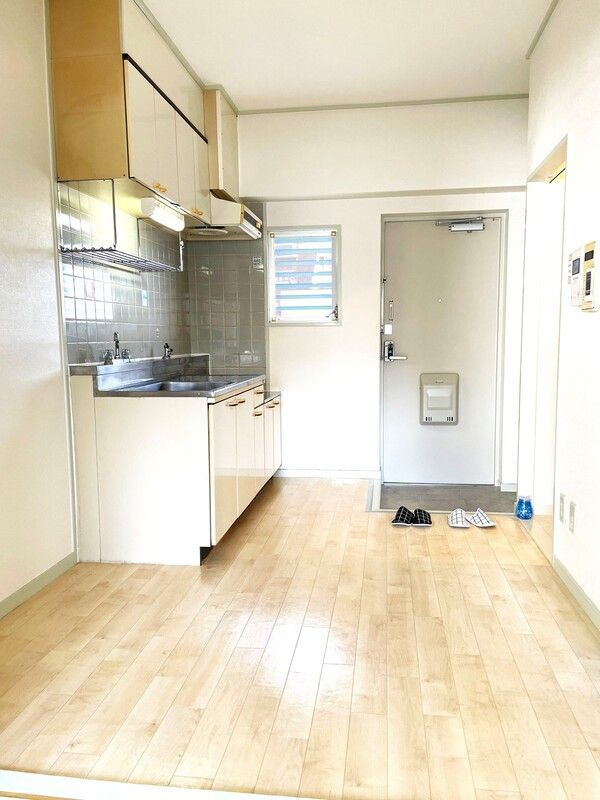 アビタシオン大阪港の居間・リビング