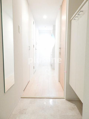 【玄関】 | SERENiTE本町reflet