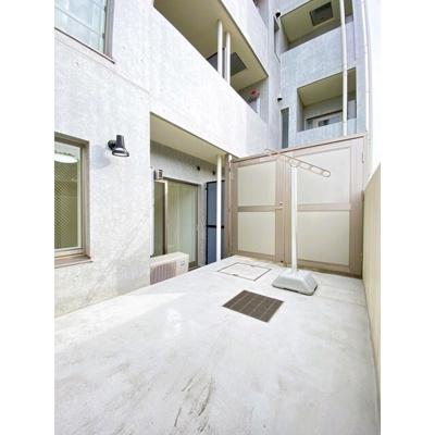 【内装】 | Ｂｅｖｅｒｌｙ　Ｈｏｍｅｓ　赤塚公園Ⅱ | 明るい色調の室内です