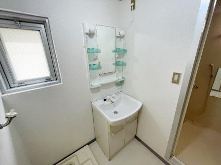 メゾン高砂の洗面所