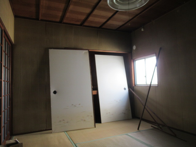野里中町平屋の寝室