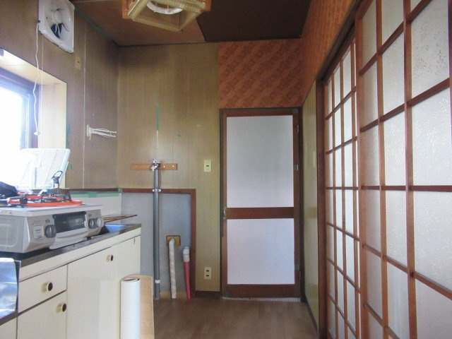 野里中町平屋の居間・リビング