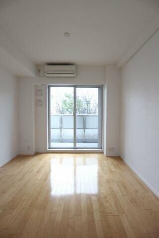 プラウドフラット王子神谷の居間・リビング