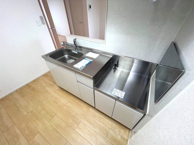 ゼフィロス北島のキッチン|イメージ（同建物内別部屋の写真です）