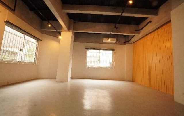 大阪市中央区谷町４丁目の店舗事務所の内装