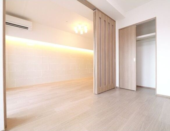 プレジオ西中島ASIANの洋室