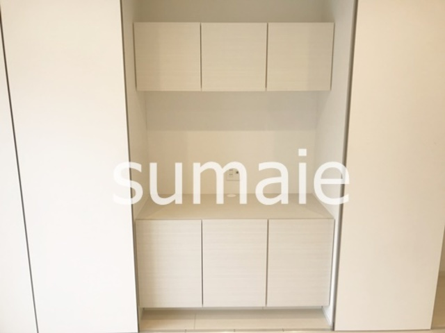 リブリ・プランドール大宮の設備|備え付けのＴＶ台です