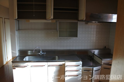 【和室】 | 緑ケ岡4丁目32-327，329売家