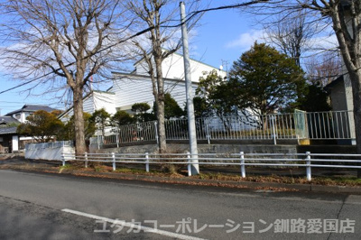 【居間・リビング】 | 緑ケ岡4丁目32-327，329売家 | 日当たりの良い広々としたリビング、ご家族の集合場所ですね♪