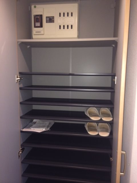 レジディア吉祥寺の玄関