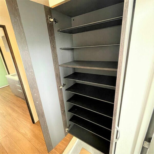 Ｌｕｃｅｎｔｅ赤羽（ルチェンテ）の玄関