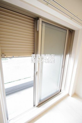 【セキュリティ】 | リブリ・高根ＮＳ | シャッター付き