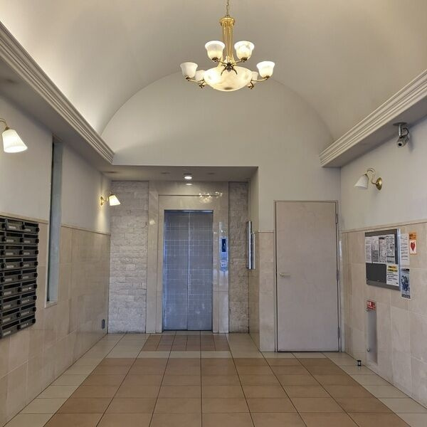 ブルームライフ新栄(旧:クレジデンス新栄)のロビー