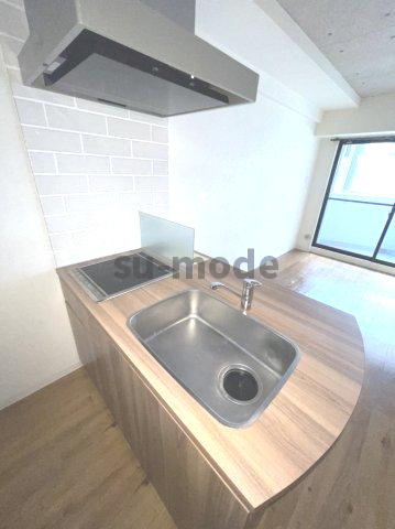 De'lead河原町のキッチン