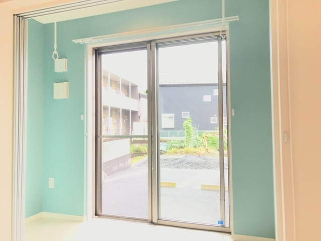 稲城市矢野口のアパートのバルコニー|インナーテラス