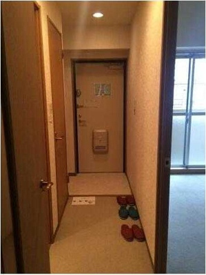 【玄関】 | ラ・ティーグル | 別号室参考写真です