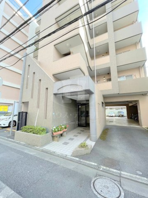 【エントランス】 | ラ・ティーグル | エントランス