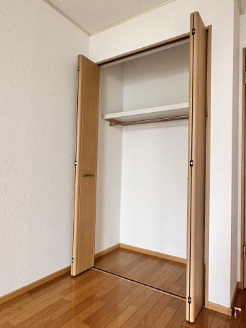 川崎市麻生区上麻生５丁目のアパートの収納|※他部屋参考写真