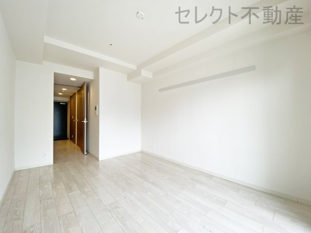プレサンス錦ラウムの洋室