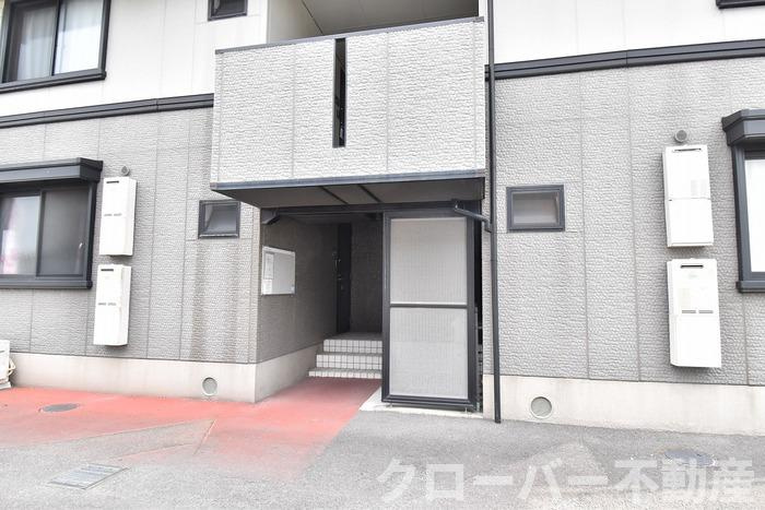 ベルコート B棟のエントランス|エントランス