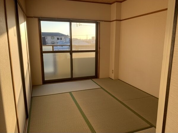 アーバニティ幸(ミユキ)の和室