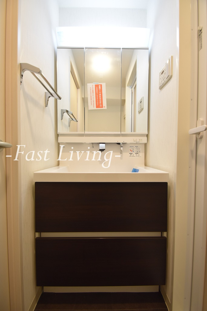 J-FIRST CHIYODAの洗面所