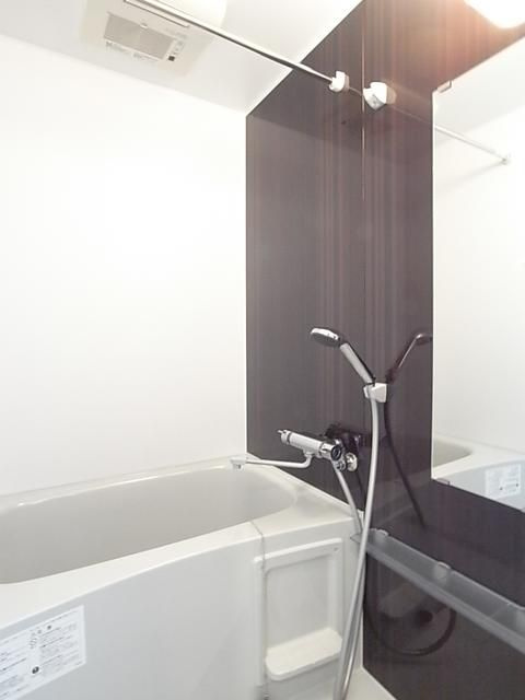 ラ・アヴェニール東武練馬の浴室