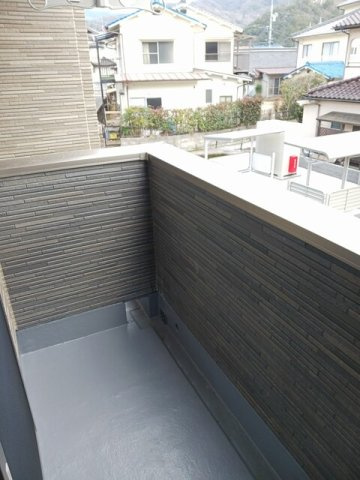 ニューサンライフのバルコニー|バルコニー付きです