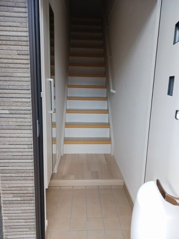 ニューサンライフの玄関|毎日通る玄関はこちらです