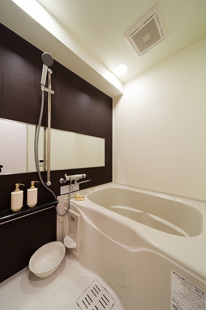 エンクレストNEO博多駅南の浴室|コンパクトで使いやすいお風呂です