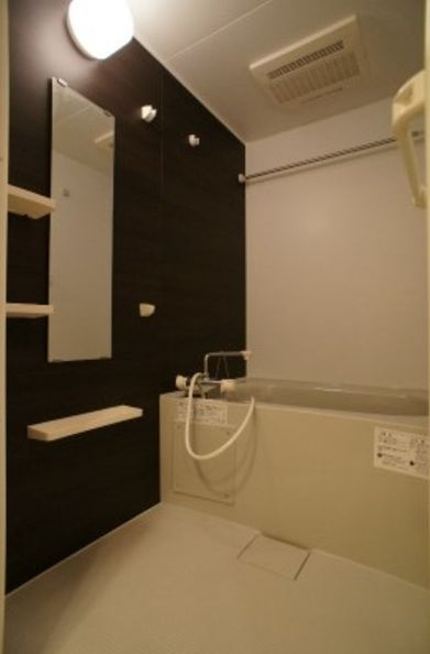 リブリ・モンターニュの浴室|別室参考写真です。