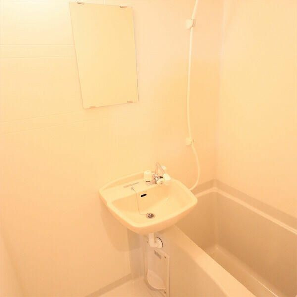 グランシャリオ西川口の浴室