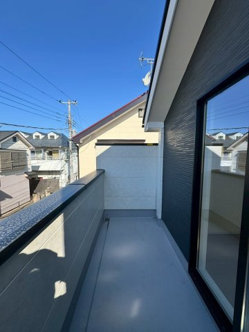 所沢市北中新築戸建　1号棟の前面道路含む現地写真|現在建築中♪2026年2月完成予定