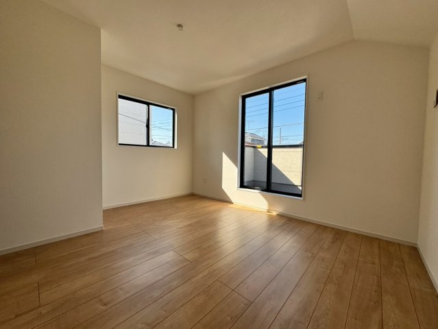 所沢市北中新築戸建　1号棟の洋室