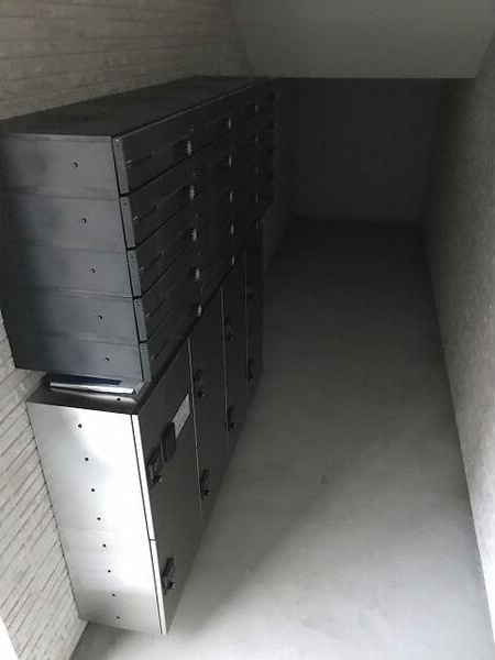 Merveilleのエントランス|落ち着いたエントランスです