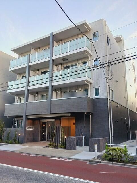 ロイヤルパイン　ストリームの外観