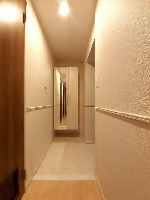 ロイヤルパイン　ストリームの玄関