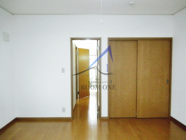 フレグラント ガーデンの居間・リビング|洋室のお部屋です。