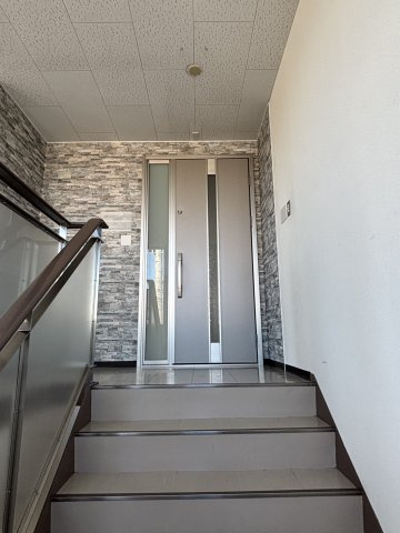 泉テナントの玄関