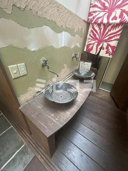 上町一丁目ビルの洗面所