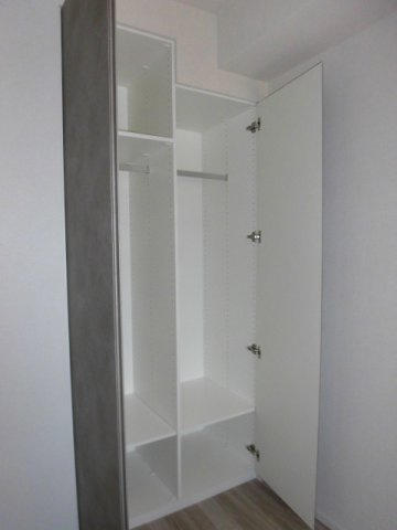 大阪市中央区瓦屋町２丁目の賃貸マンションの収納