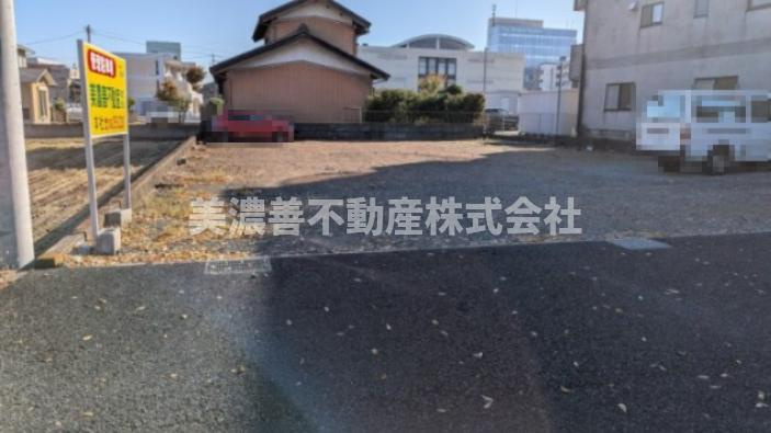 ６６２１３　岐阜市薮田東一丁目土地の外観