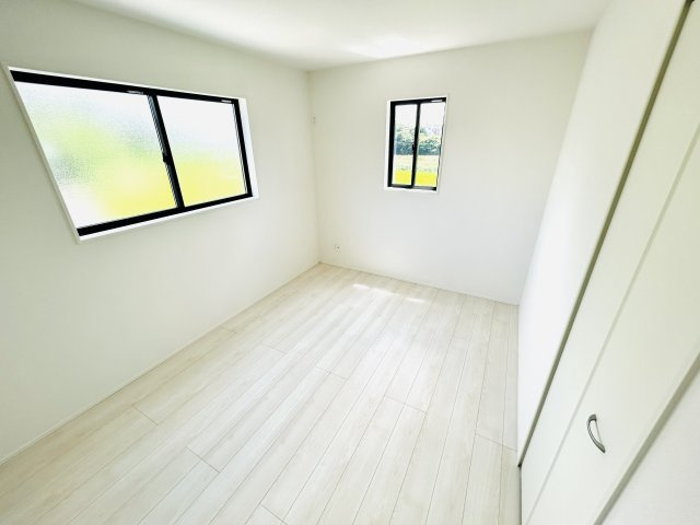 グラファーレ四街道市鹿渡４期の洋室|2階