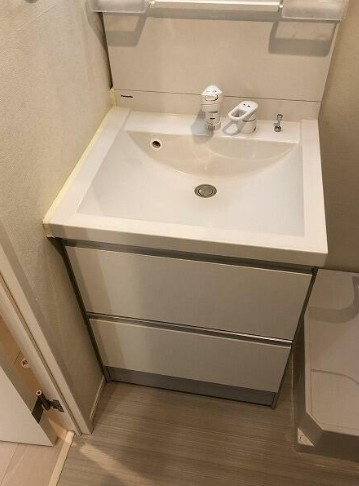 ソレイユ北綾瀬の洗面所