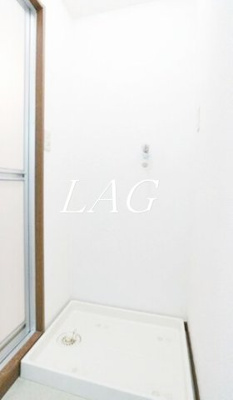 【設備】 | グローサリー本駒込 | 室内洗濯機置き場です。