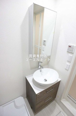 【独立洗面台】 | フジパレス阪急吹田駅南３番館 | 清潔感ある独立洗面台で毎日気持ちよく♪