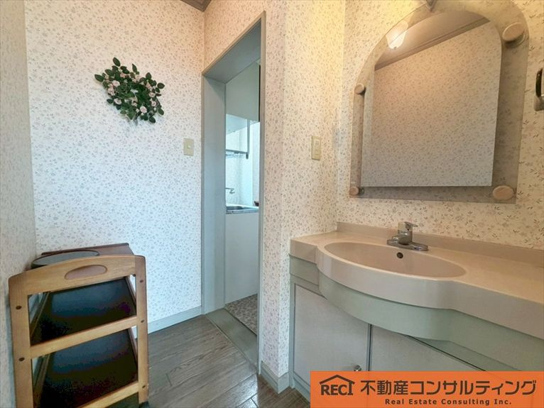 第1サン六甲道ハイツの洗面所