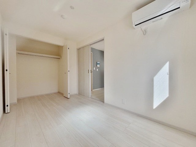 【居間・リビング】 | リーブルファイン新座大和田Ⅱ | ゆったりとしたリビングです