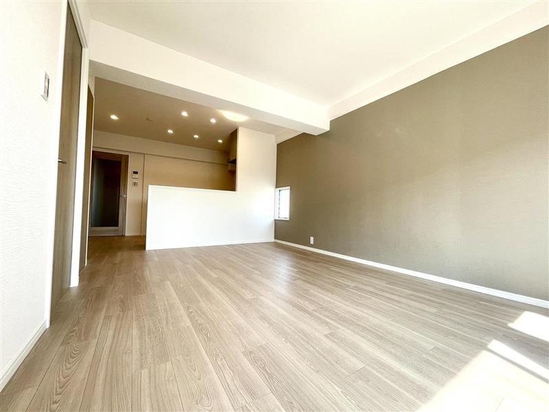 労住かどまハイツB棟の居間・リビング