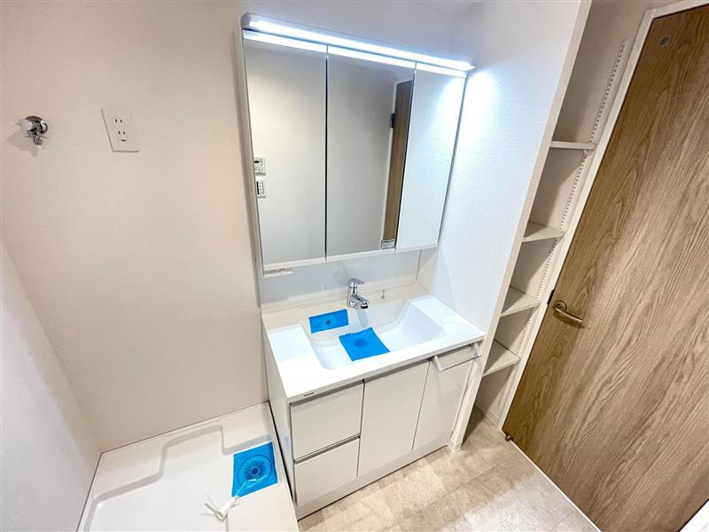 労住かどまハイツB棟の洗面所